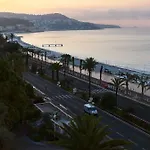 Le Petit Bourgeois De Nizza