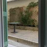 Le Petit Bourgeois De Apartman *