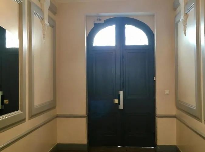 Le Petit Bourgeois De